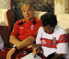 Foto de la galería: La Franja se dio el gusto y derrotó al puntero en Villa Sarita