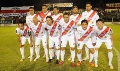 Foto de la galería: La Franja se dio el gusto y derrotó al puntero en Villa Sarita