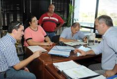 Foto de la galería: TiPoka entregó dos unidades de transporte en comodato a la Municipalidad de Posadas