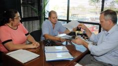 Foto de la galería: TiPoka entregó dos unidades de transporte en comodato a la Municipalidad de Posadas