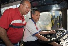 Foto de la galería: TiPoka entregó dos unidades de transporte en comodato a la Municipalidad de Posadas