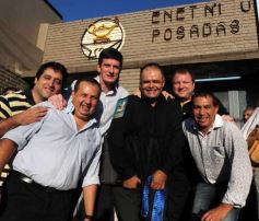 Foto de la galería: Tarde de reencuentro, emoción y lágrimas en la Industrial