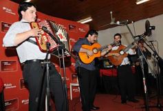 Foto de la galería: Los canillitas festejaron a lo grande con el Club El Territorio