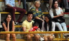 Foto de la galería: Tokio remontó un partido difícil y cortó una racha negativa