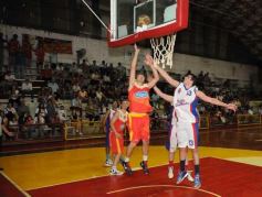 Foto de la galería: Tokio remontó un partido difícil y cortó una racha negativa