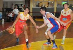 Foto de la galería: Tokio remontó un partido difícil y cortó una racha negativa