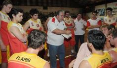 Foto de la galería: Tokio remontó un partido difícil y cortó una racha negativa