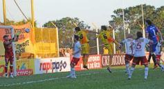 Foto de la galería: Crucero volvió a caer, aunque sigue intacta su chance de ascender a Primera