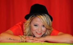 Foto de la galería: Mica ultima detalles de lo que será su primer disco