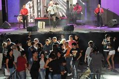 Foto de la galería: La segunda noche del gran Festival estuvo marcada de homenajes