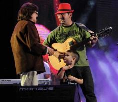 Foto de la galería: La segunda noche del gran Festival estuvo marcada de homenajes