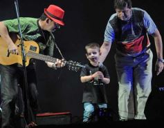 Foto de la galería: La segunda noche del gran Festival estuvo marcada de homenajes
