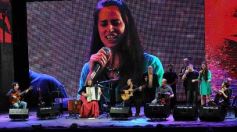 Foto de la galería: La segunda noche del gran Festival estuvo marcada de homenajes