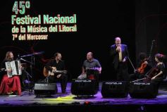 Foto de la galería: La segunda noche del gran Festival estuvo marcada de homenajes