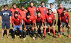 Sixto Fotografías. Deportes. Amistosos - Fútbol, amigos y buen asado en el Centro de Cazadores