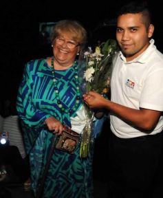 Foto de la galería: Premio Consagración del Festival del Litoral a Pamela Ayala