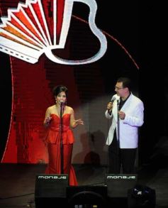 Foto de la galería: Premio Consagración del Festival del Litoral a Pamela Ayala