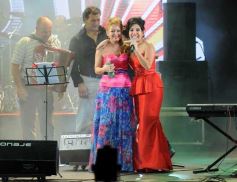 Foto de la galería: Premio Consagración del Festival del Litoral a Pamela Ayala