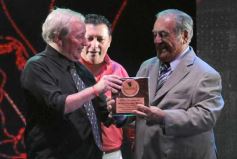Foto de la galería: Premio Consagración del Festival del Litoral a Pamela Ayala