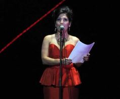 Foto de la galería: Premio Consagración del Festival del Litoral a Pamela Ayala