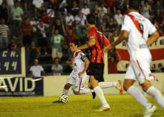 Foto de la galería: Apareció Barinaga y goleó Guaraní