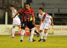 Foto de la galería: Apareció Barinaga y goleó Guaraní