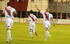 Foto de la galería: Apareció Barinaga y goleó Guaraní