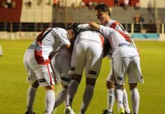 Foto de la galería: Apareció Barinaga y goleó Guaraní