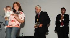 Foto de la galería: Premiaron a los que trabajaron intensamente en 2014 por los derechos de los niños