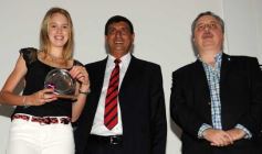 Foto de la galería: Premiaron a los que trabajaron intensamente en 2014 por los derechos de los niños