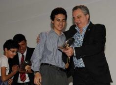 Foto de la galería: Premiaron a los que trabajaron intensamente en 2014 por los derechos de los niños