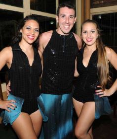 Foto de la galería: El club Itapúa inauguró su temporada de pileta con una gran fiesta