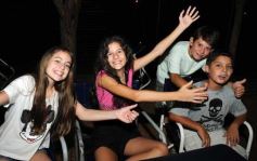 Foto de la galería: El club Itapúa inauguró su temporada de pileta con una gran fiesta