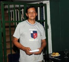 Foto de la galería: El club Itapúa inauguró su temporada de pileta con una gran fiesta