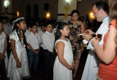 Foto de la galería: Primera comunión en la iglesia San Antonio de Posadas