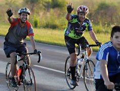 Foto de la galería: Miles de ciclistas pedalearon a Itatí, movidos por la fe