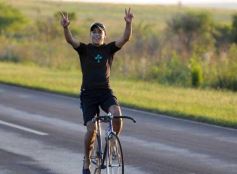 Foto de la galería: Miles de ciclistas pedalearon a Itatí, movidos por la fe