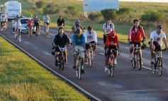 Foto de la galería: Miles de ciclistas pedalearon a Itatí, movidos por la fe