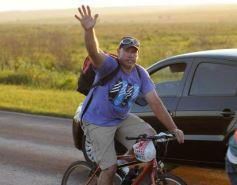 Foto de la galería: Miles de ciclistas pedalearon a Itatí, movidos por la fe