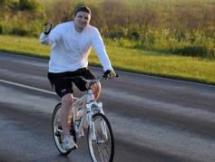 Foto de la galería: Miles de ciclistas pedalearon a Itatí, movidos por la fe