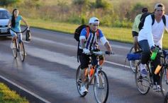 Foto de la galería: Miles de ciclistas pedalearon a Itatí, movidos por la fe