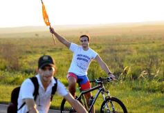 Foto de la galería: Miles de ciclistas pedalearon a Itatí, movidos por la fe