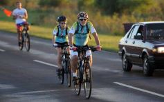 Foto de la galería: Miles de ciclistas pedalearon a Itatí, movidos por la fe