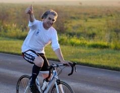 Foto de la galería: Miles de ciclistas pedalearon a Itatí, movidos por la fe