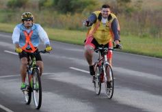 Foto de la galería: Miles de ciclistas pedalearon a Itatí, movidos por la fe