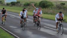 Foto de la galería: Miles de ciclistas pedalearon a Itatí, movidos por la fe