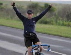 Foto de la galería: Miles de ciclistas pedalearon a Itatí, movidos por la fe