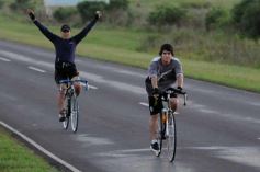 Foto de la galería: Miles de ciclistas pedalearon a Itatí, movidos por la fe