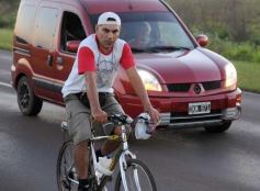 Foto de la galería: Miles de ciclistas pedalearon a Itatí, movidos por la fe