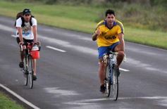 Foto de la galería: Miles de ciclistas pedalearon a Itatí, movidos por la fe